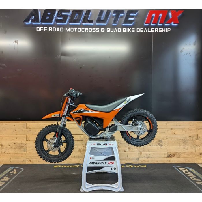 NEW 2025 KTM E2